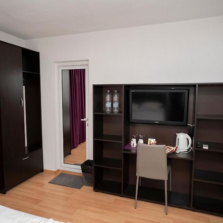 Guest House Traikovi 페트리치 외부 사진