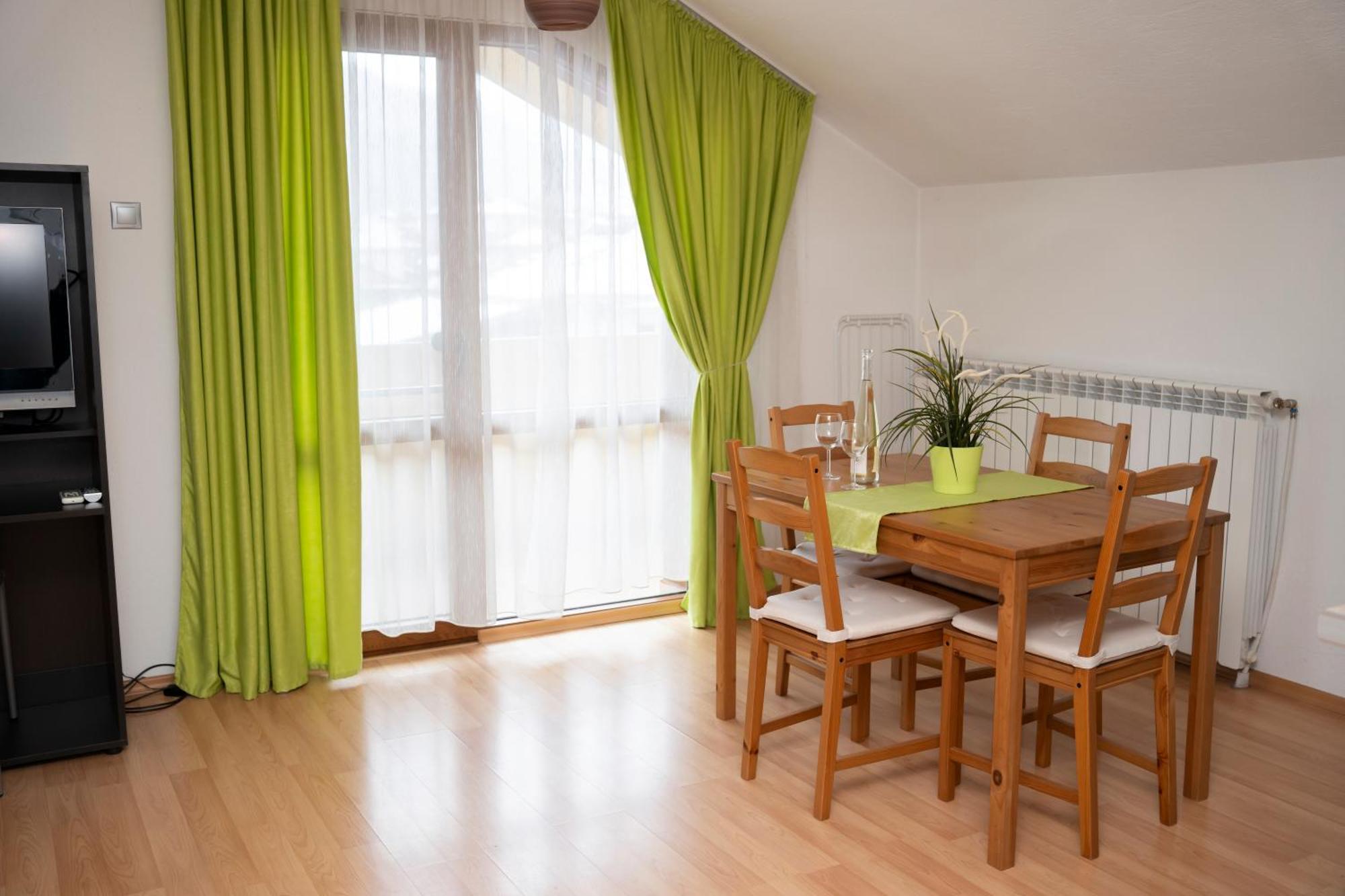 Guest House Traikovi 페트리치 외부 사진